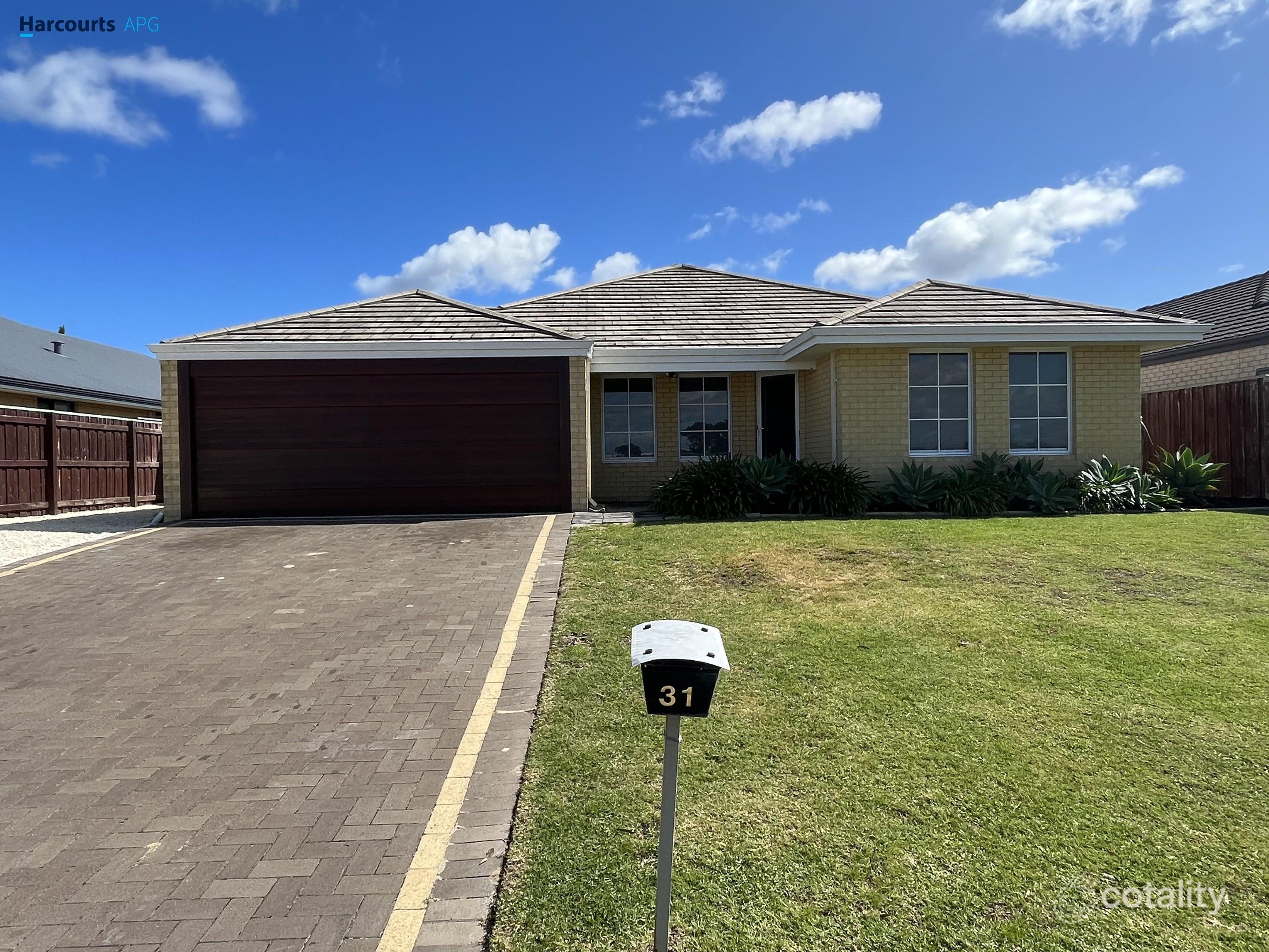 31 Balwyn Rd, Australind, WA 6233