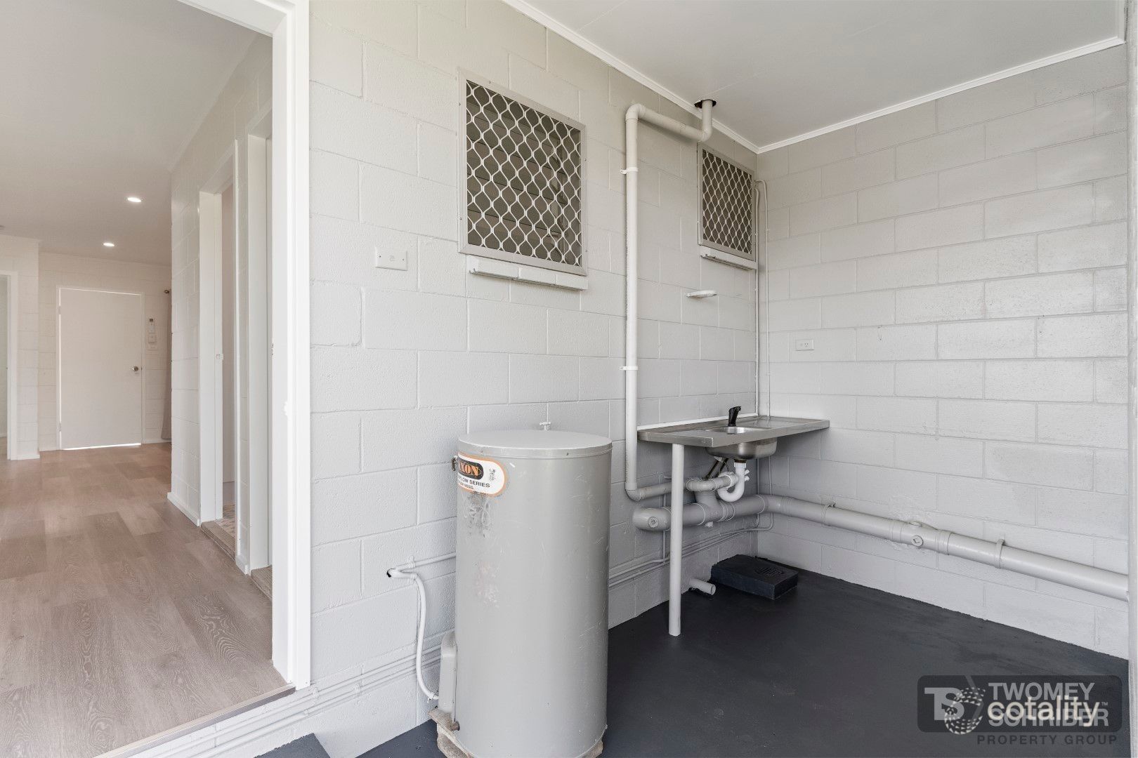 4 Elgata Cl, Woree, QLD 4868