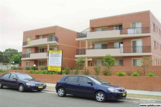 2/74-76 Hampden Rd, Lakemba, NSW 2195