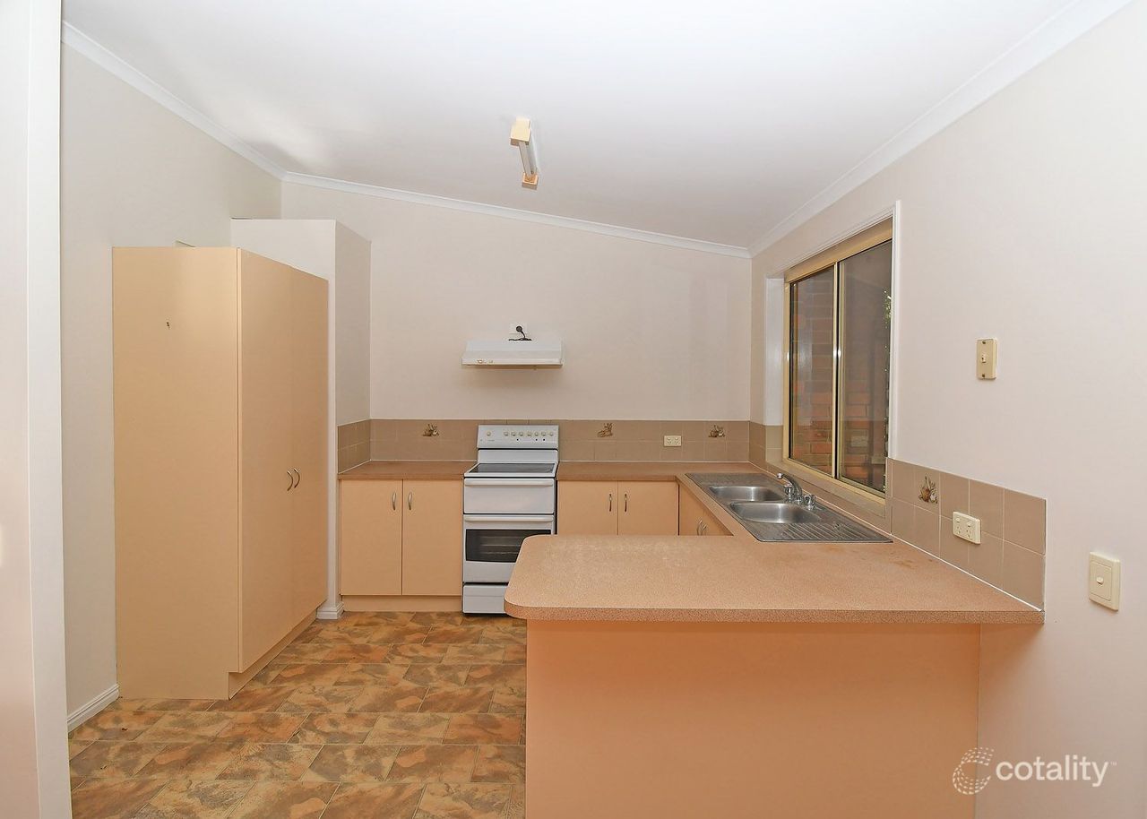 9 Capri Ct, Point Vernon, QLD 4655