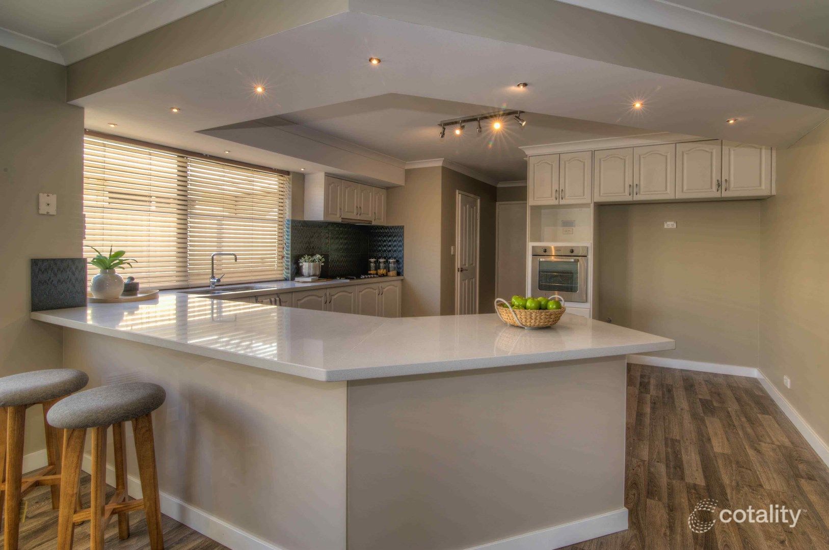 30 Savannah Cct, Success, WA 6164