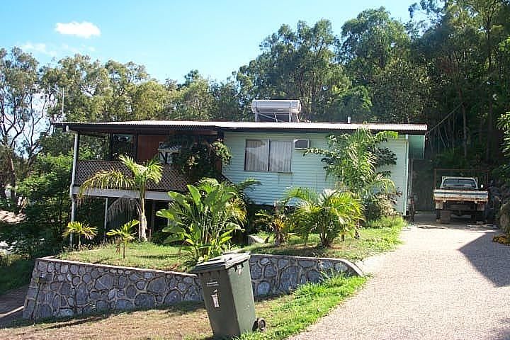 6 Warren St, West Gladstone, QLD 4680