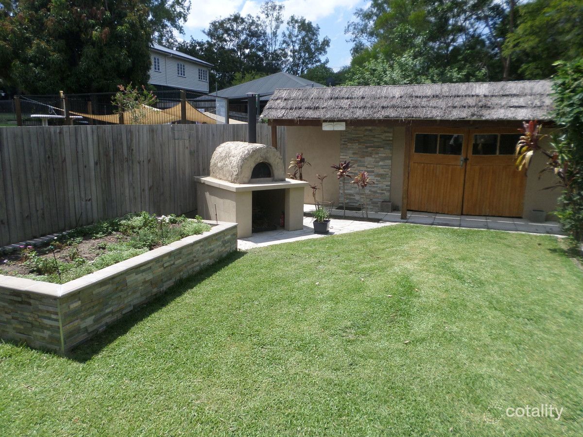 35 Ellen St, Oxley, QLD 4075