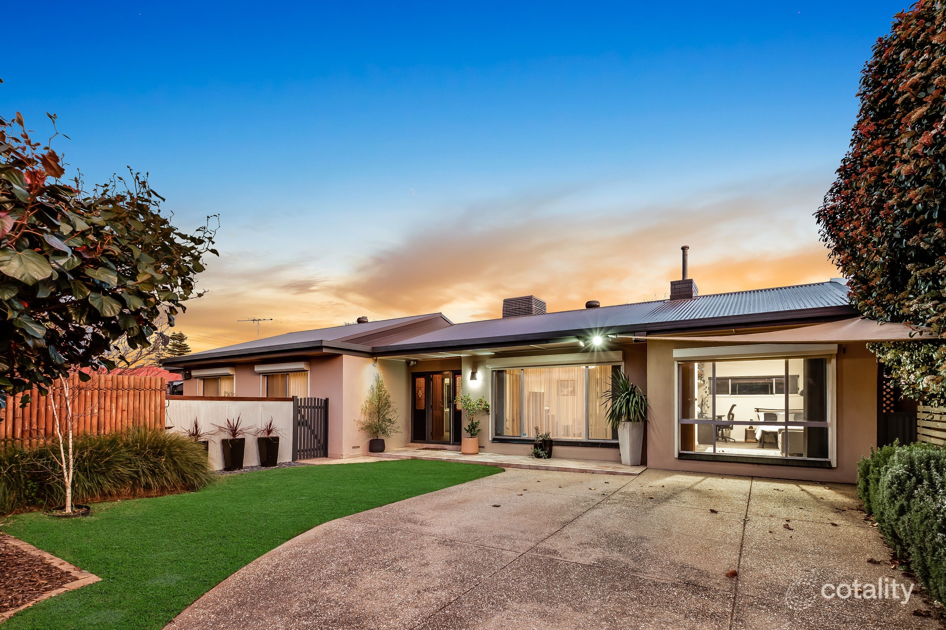 19 Mead Cres, Melrose Park, SA 5039