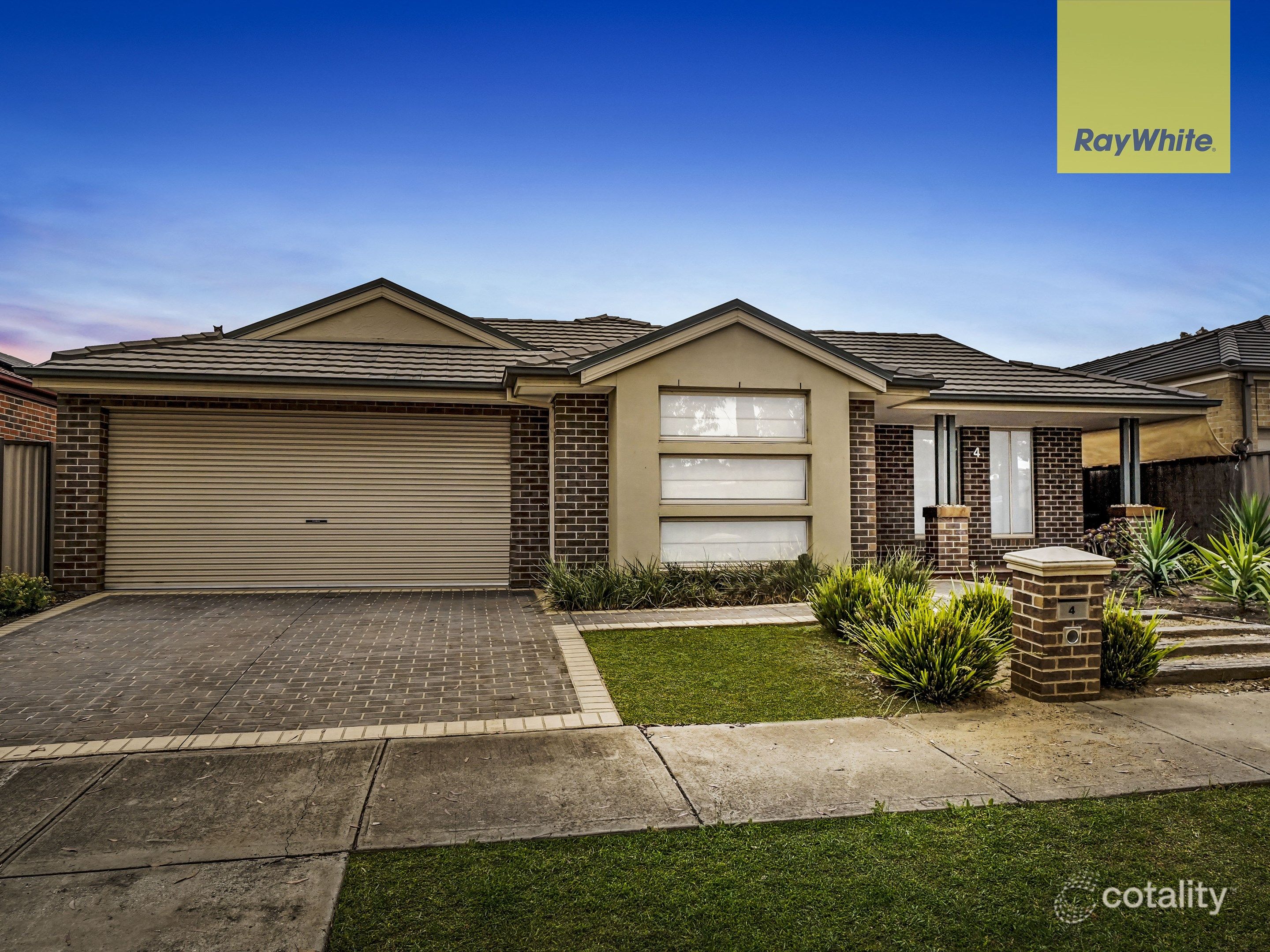 4 Ironbark Gr, Burnside Heights, VIC 3023