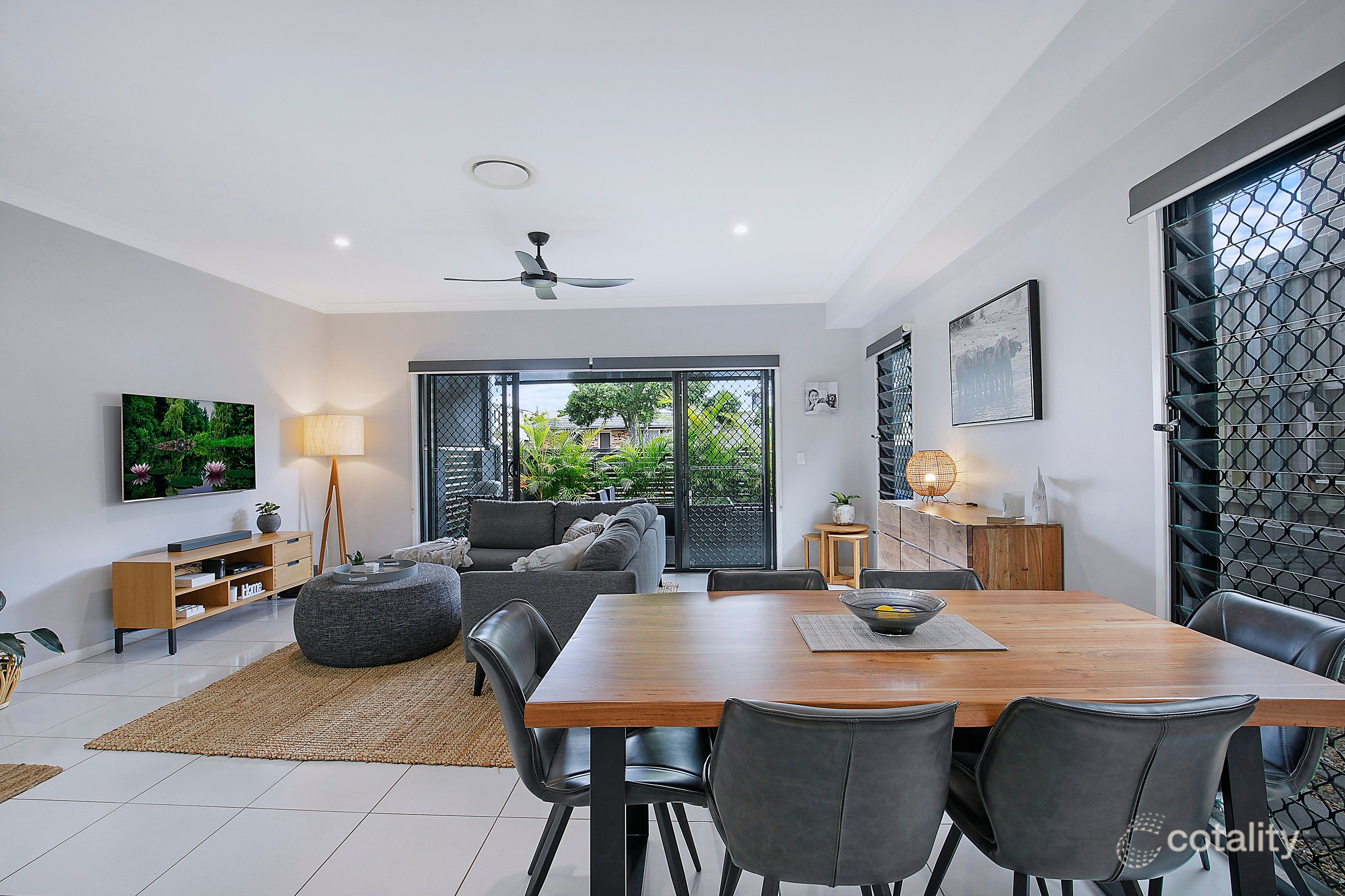 1/111 Adelaide St, Carina, QLD 4152