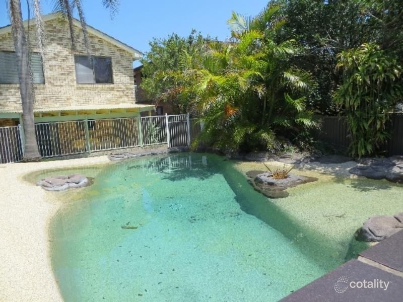 81 Park Ave, Caves Beach, NSW 2281