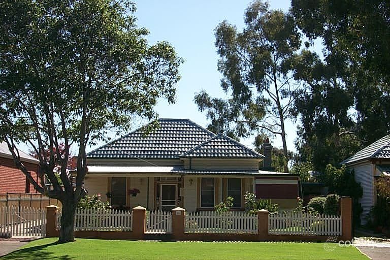 74 Swan St, Guildford, WA 6055