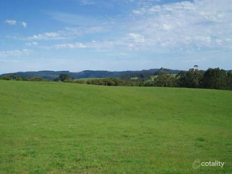 112 Dehnerts Trk, Beech Forest, VIC 3237