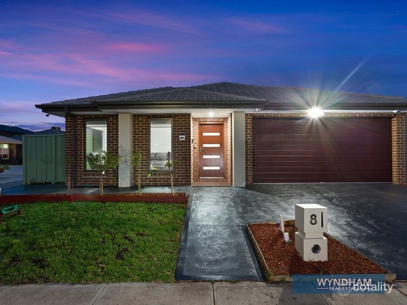 8 Walbrook Dr, Wyndham Vale, VIC 3024