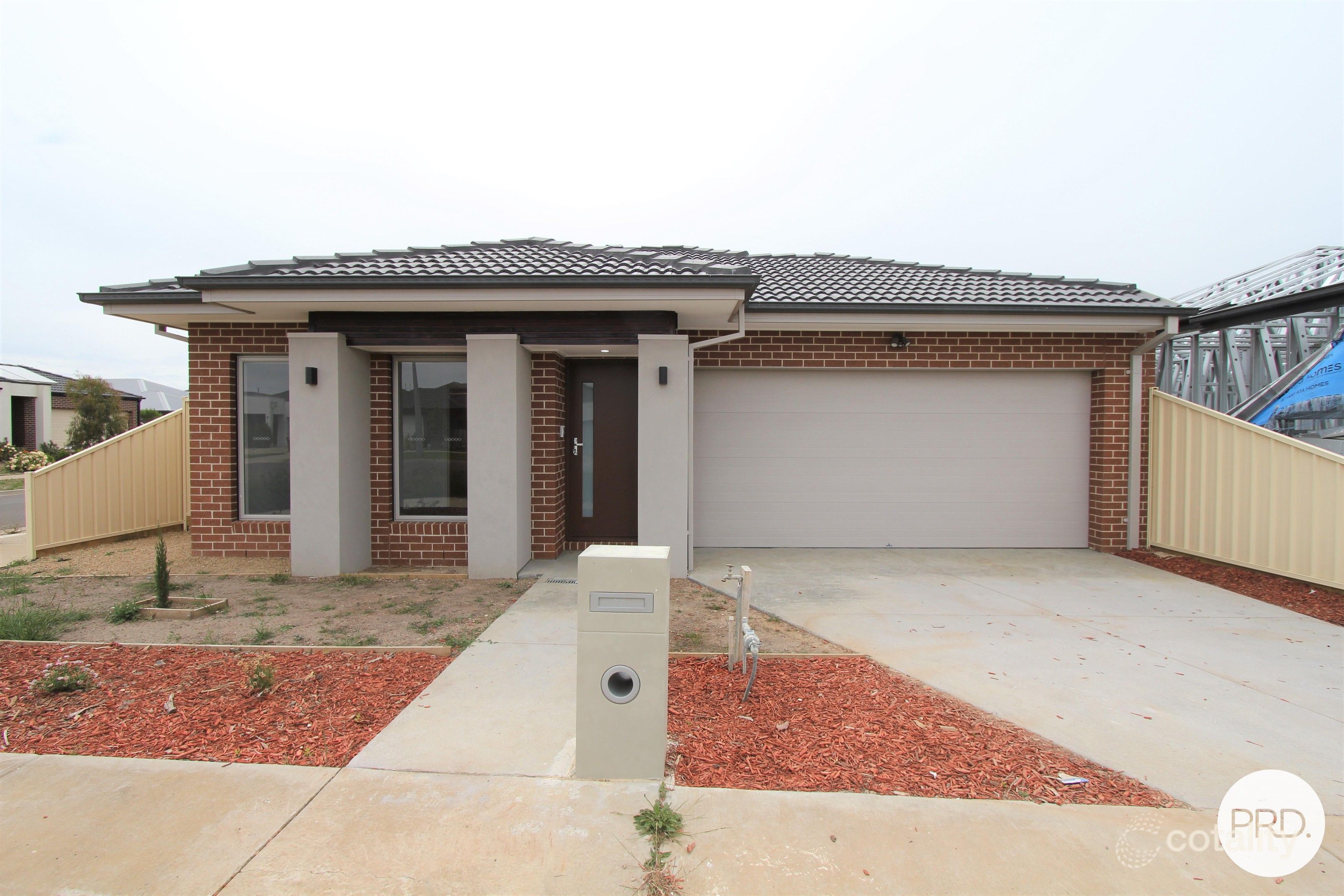 28 Presentation Bvd, Winter Valley, VIC 3358