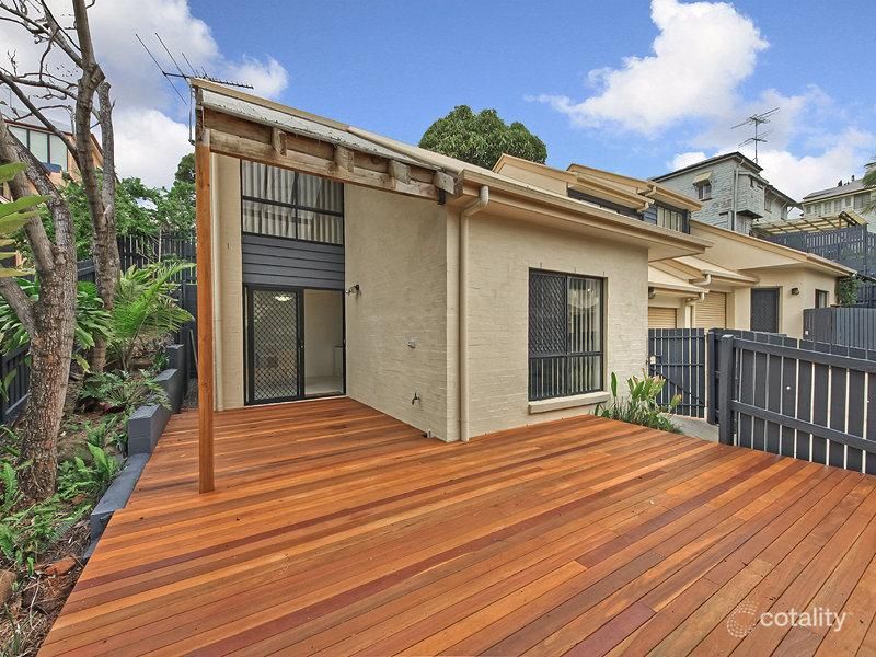 2/49 Scott Rd, Herston, QLD 4006