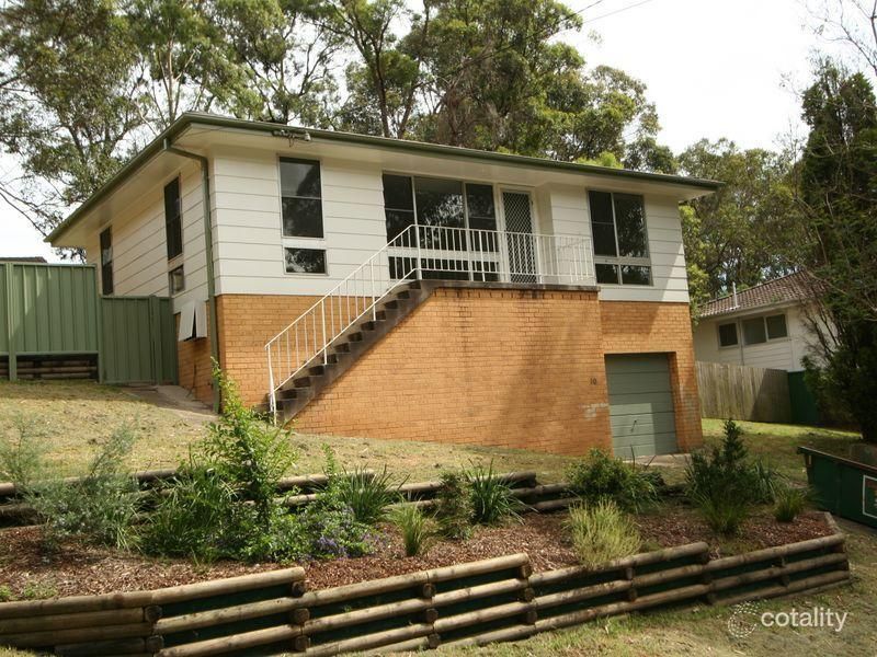 10 Korekoba Pl, Bolton Point, NSW 2283