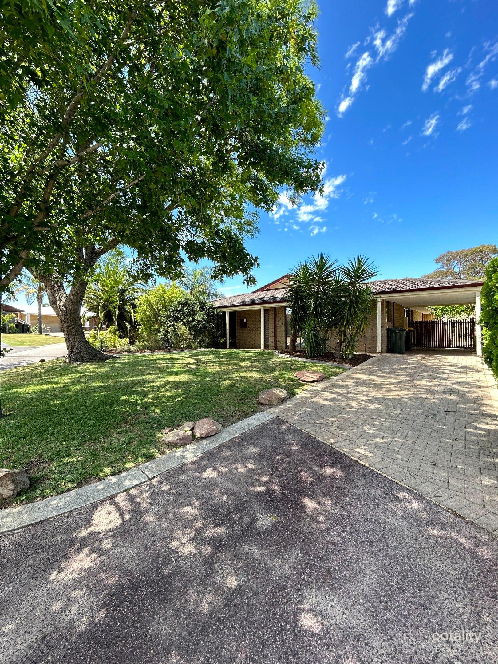 28 Squires Gdns, Stratton, WA 6056