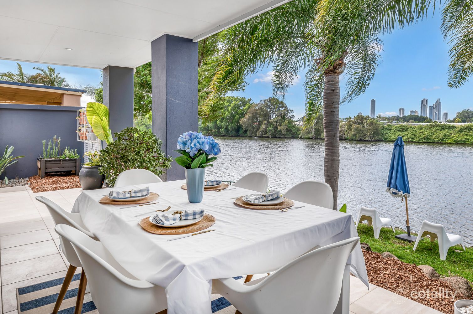 82a Saint Kevins Ave, Benowa, QLD 4217
