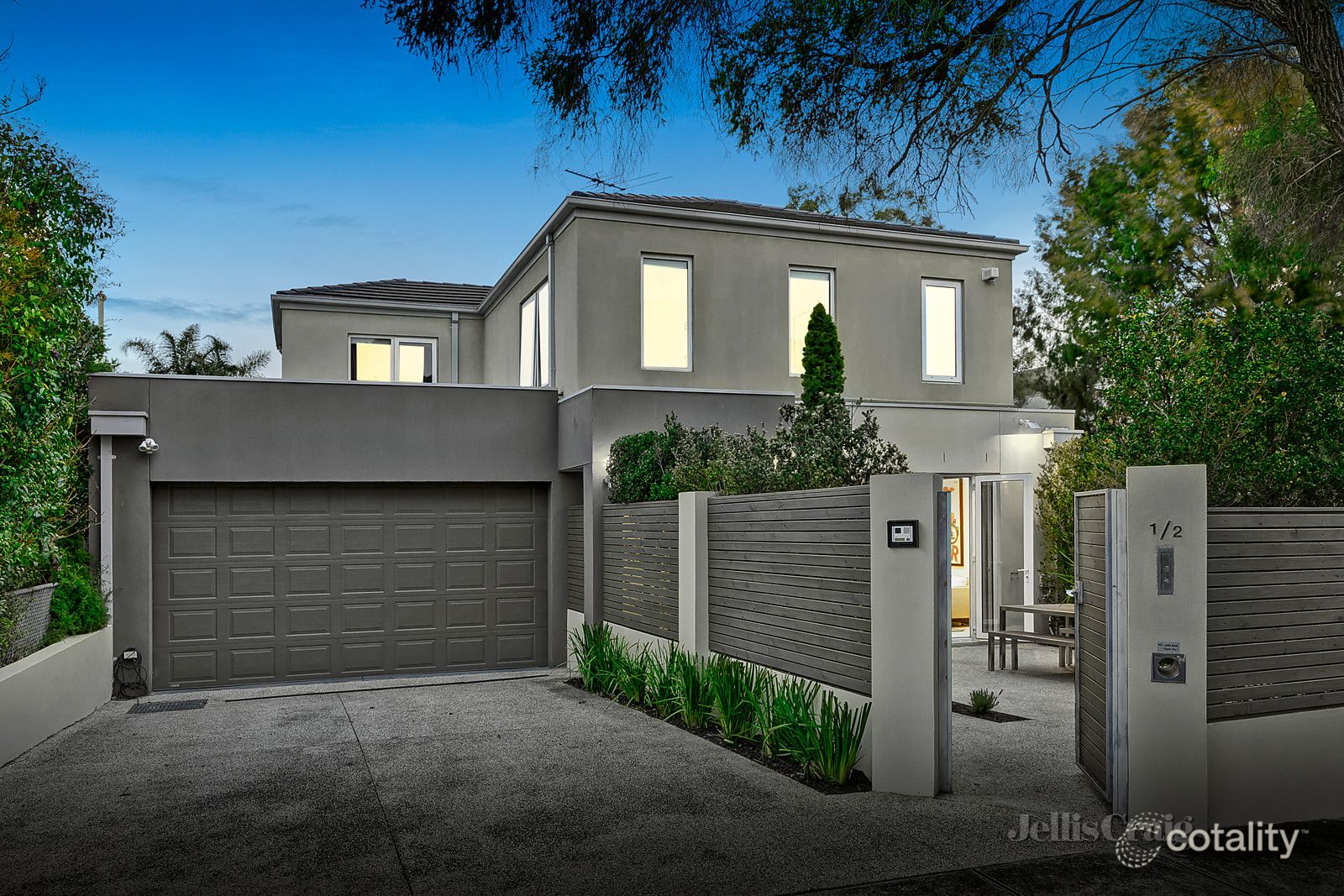 1/2 Blencairn Ave, Caulfield North, VIC 3161