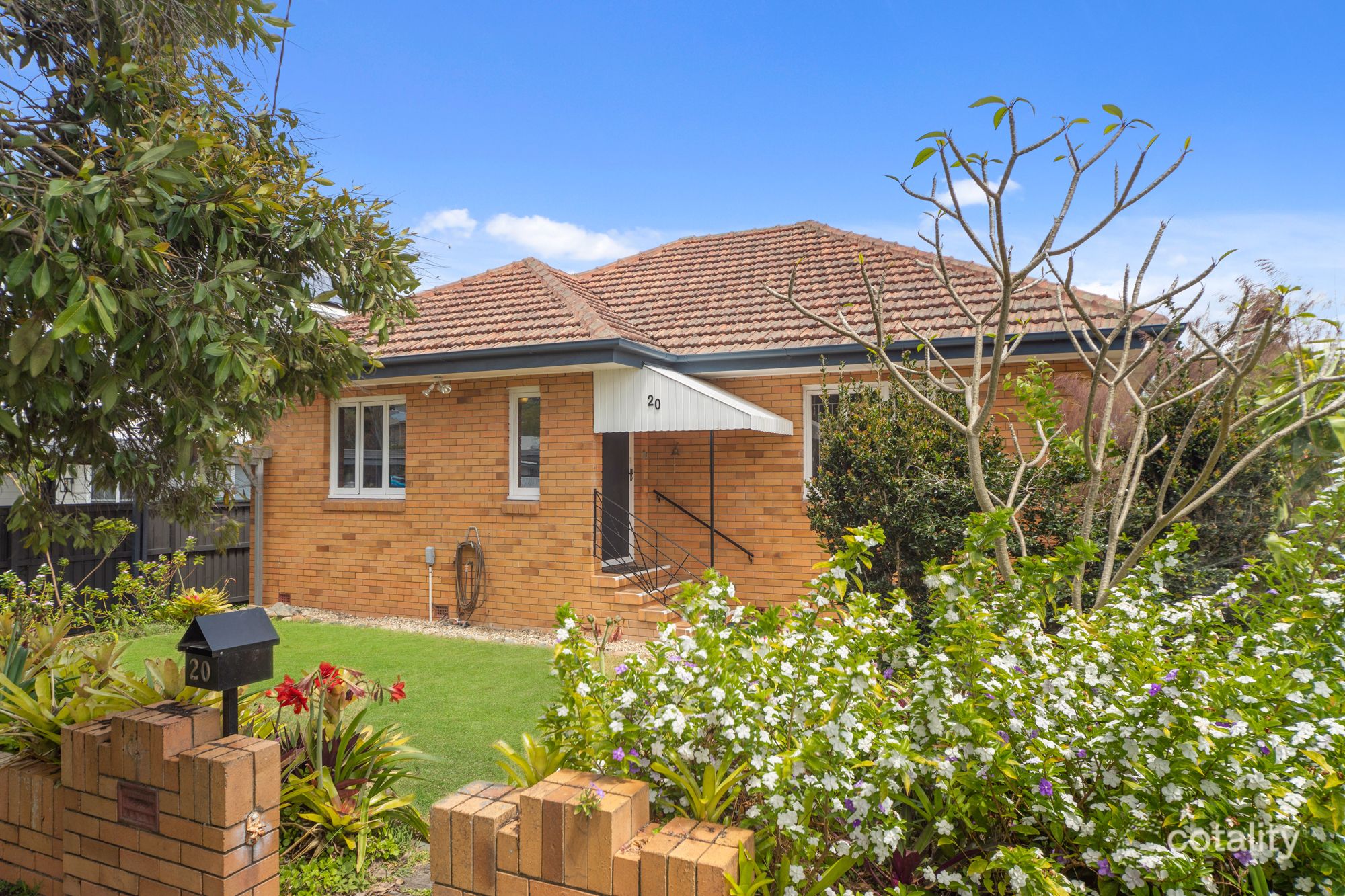 20 Dawn St, Kedron, QLD 4031