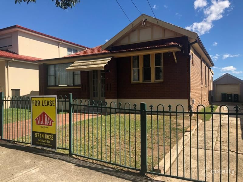 8 Maunder St, Regents Park, NSW 2143