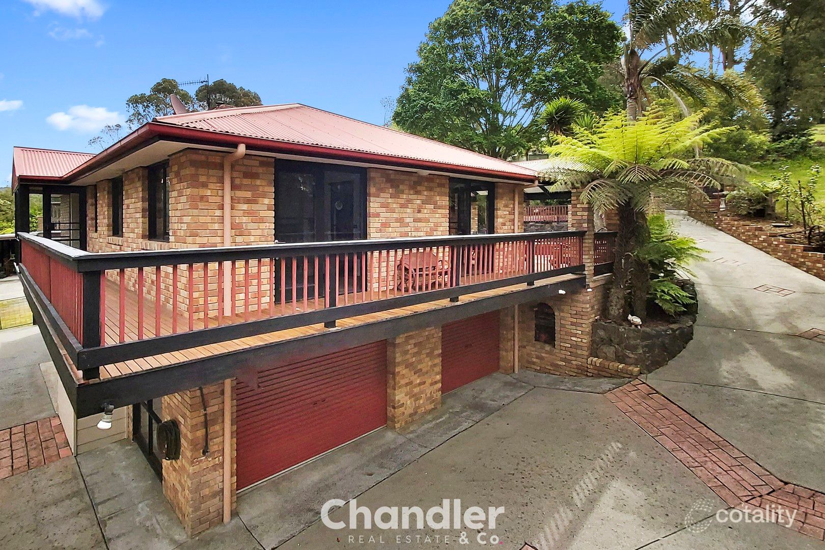 22 Douglas Cres, Monbulk, VIC 3793