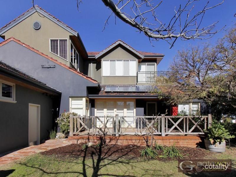 21 Boronia Cres, City Beach, WA 6015