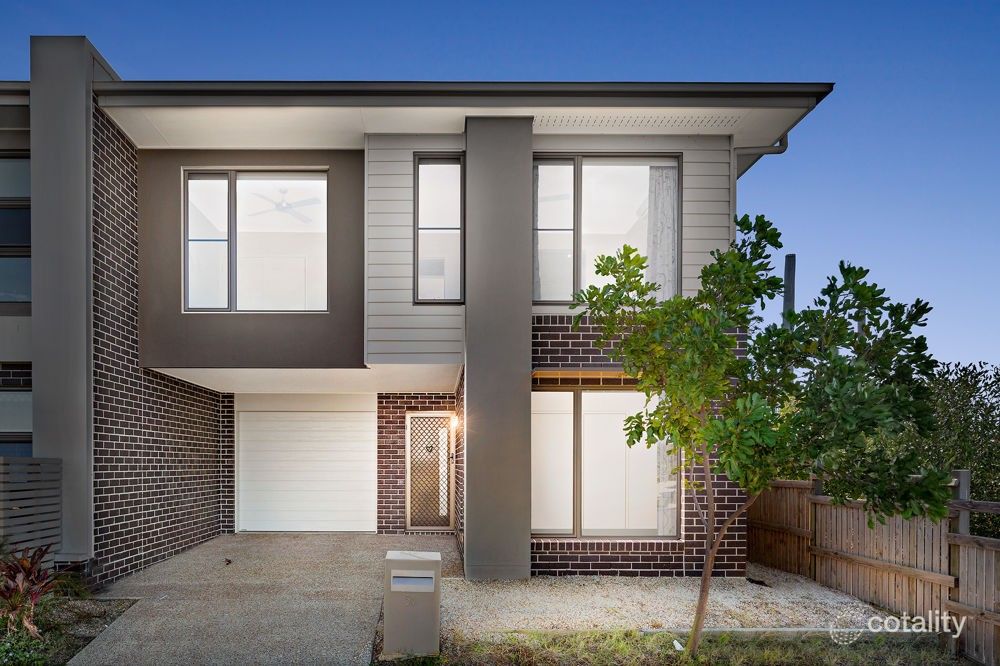 50 Serene Cres, Springfield Lakes, QLD 4300