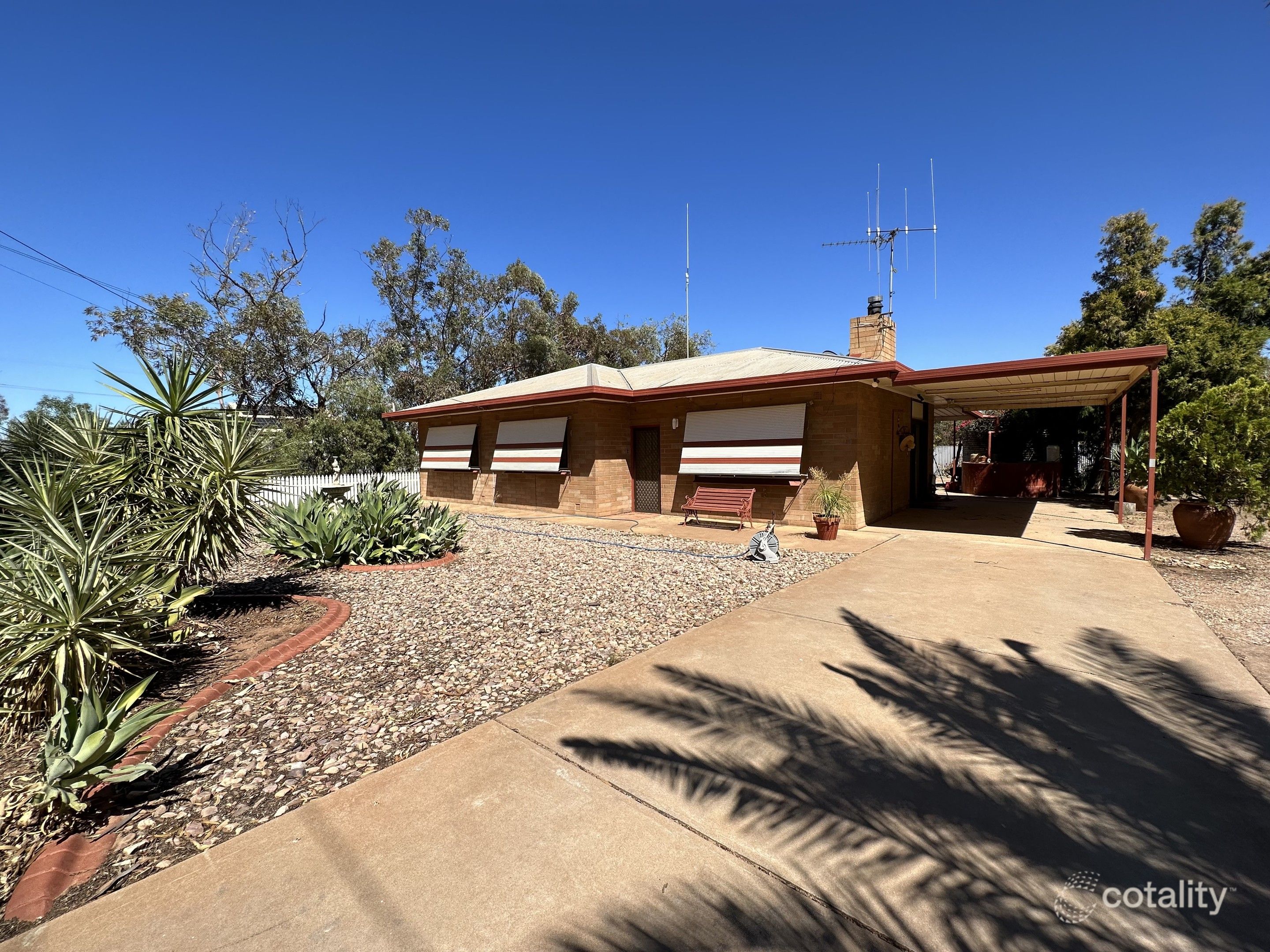 1 Willoughby St, Stirling North, SA 5710