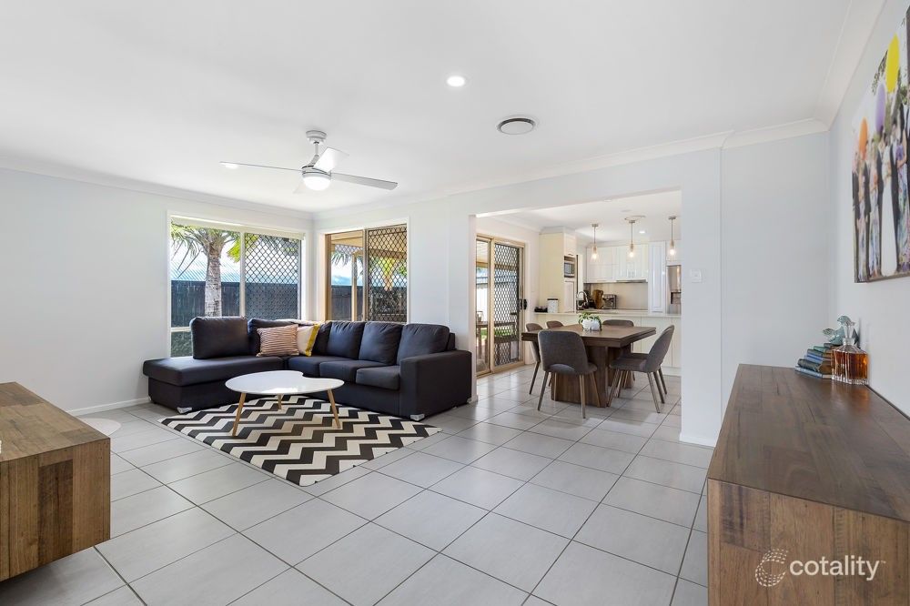 12 Samson Cres, Hemmant, QLD 4174