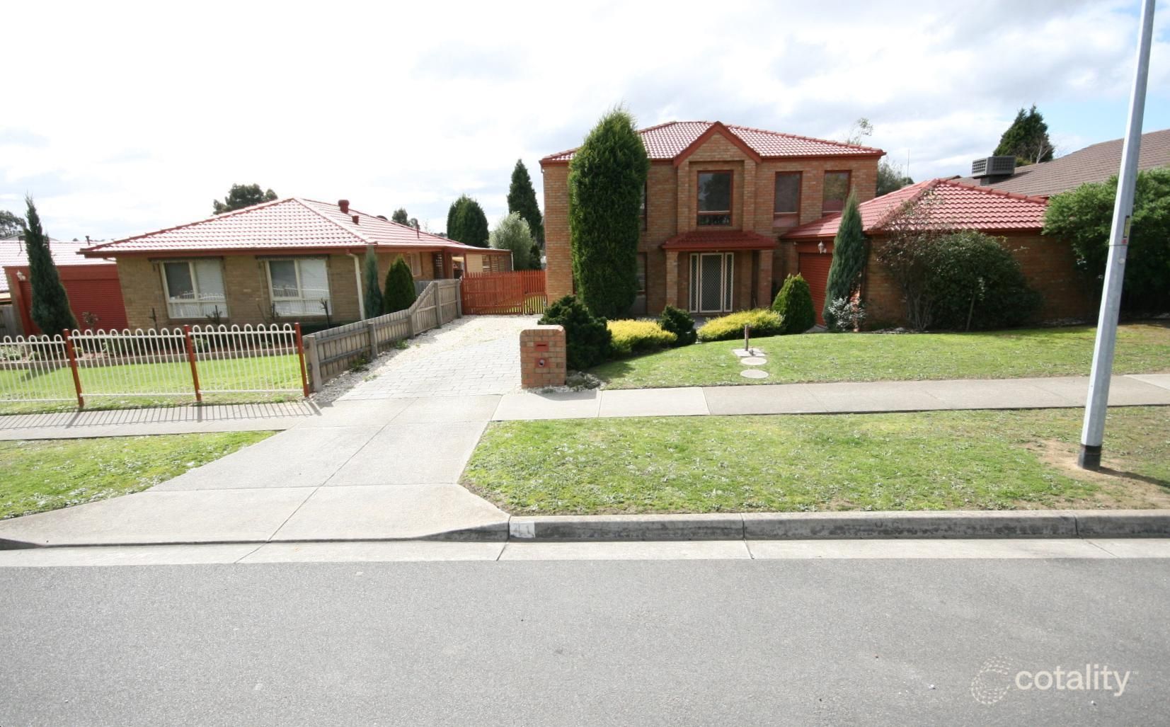 41 Buckingham Dr, Rowville, VIC 3178