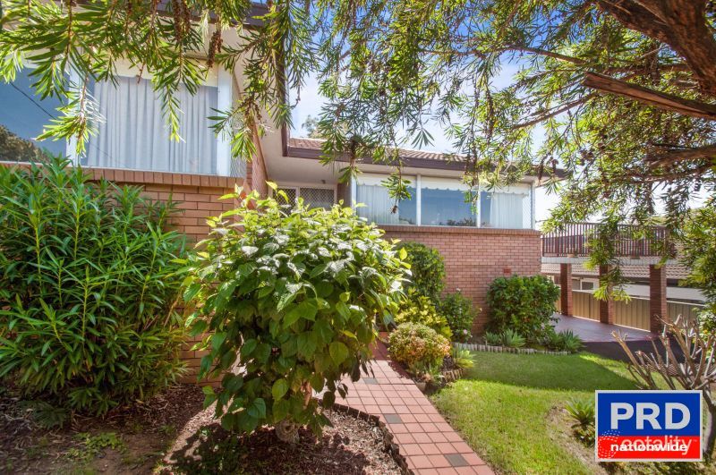 62 Burke Rd, Dapto, NSW 2530