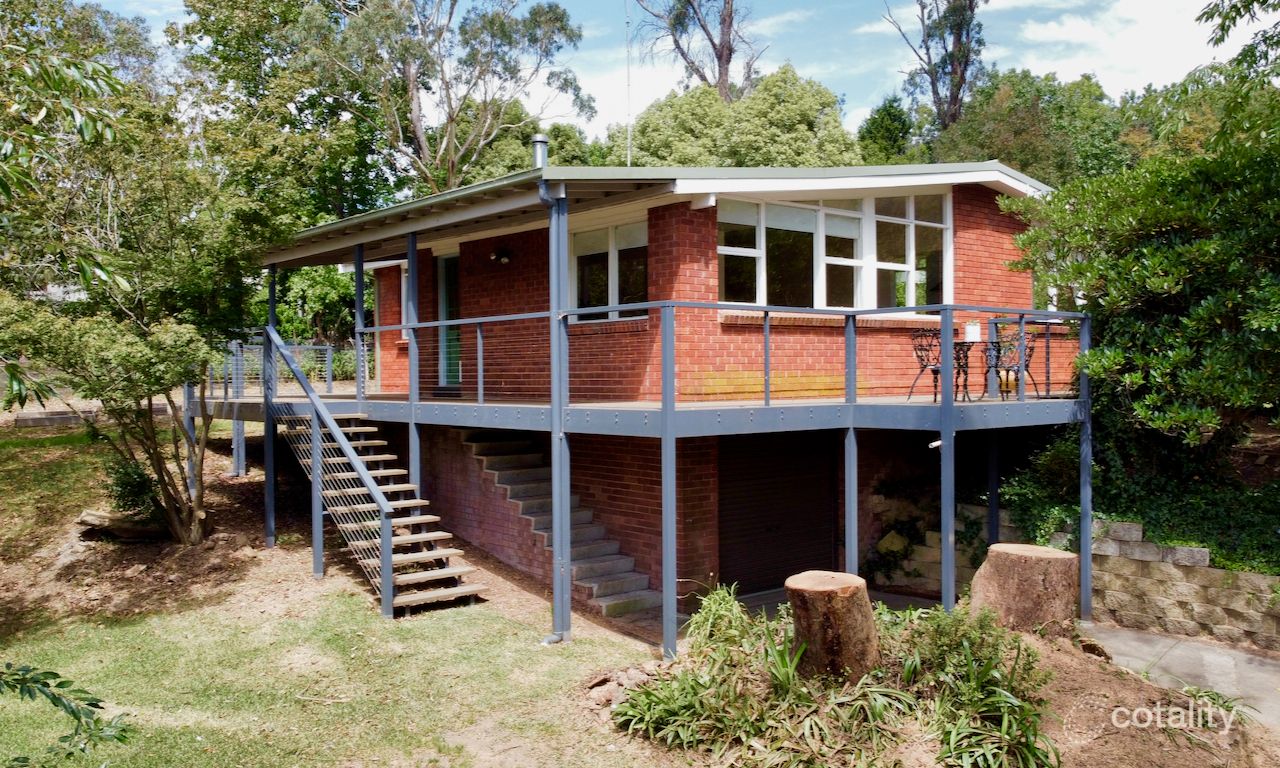 54 Shortland St, Wentworth Falls, NSW 2782