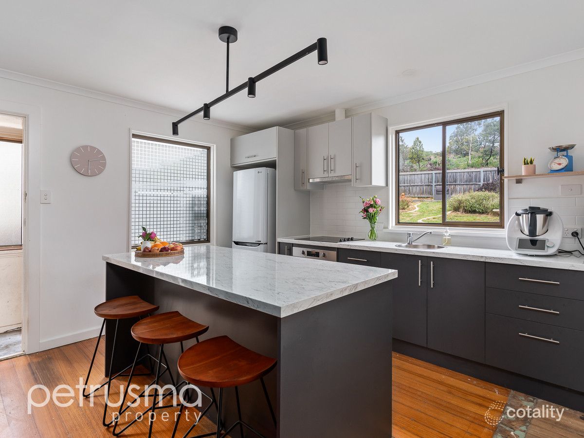 18 Coobar Rd, Risdon Vale, TAS 7016