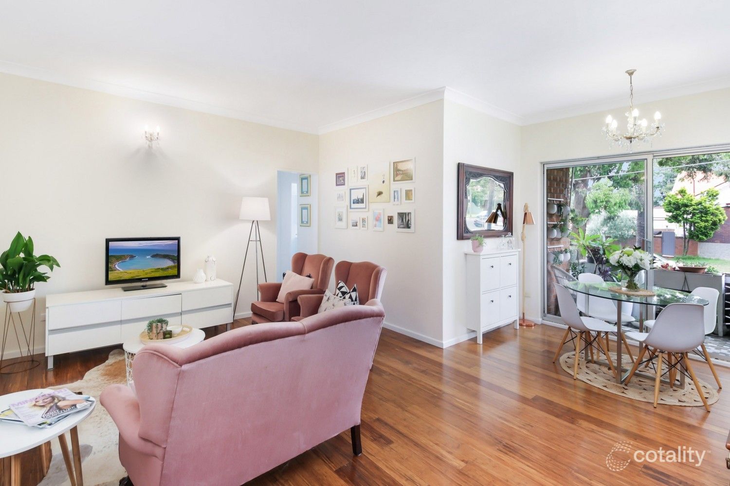 1/82 Hampton Court Rd, Carlton, NSW 2218