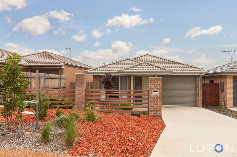 27 Refshauge Cres, Macgregor, ACT 2615