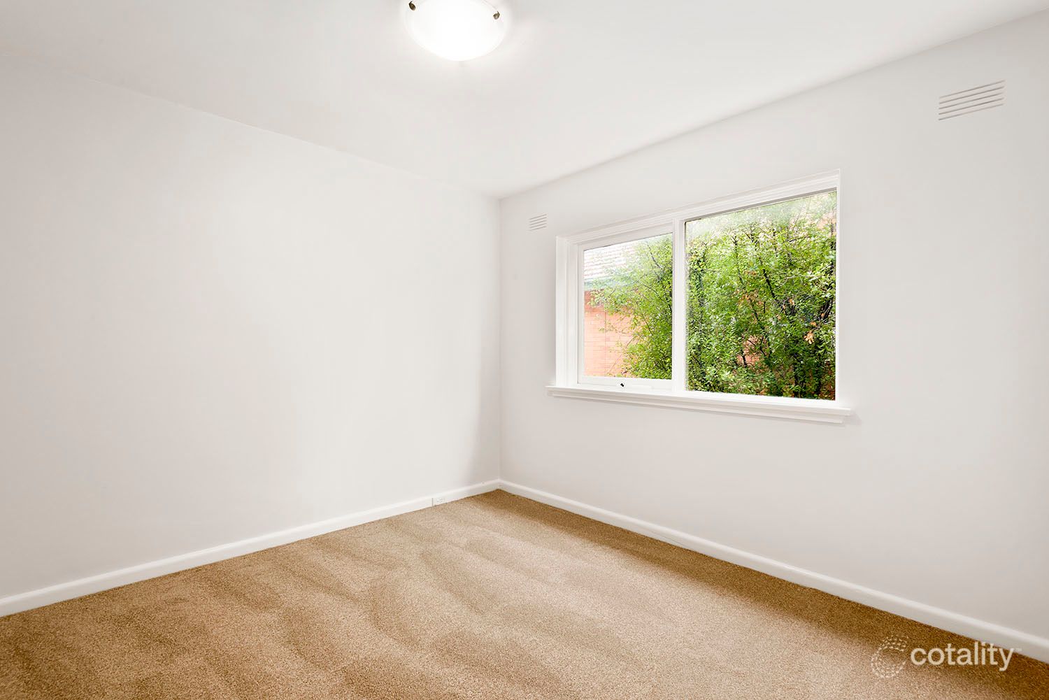 7/18 Pine Ave, Elwood, VIC 3184