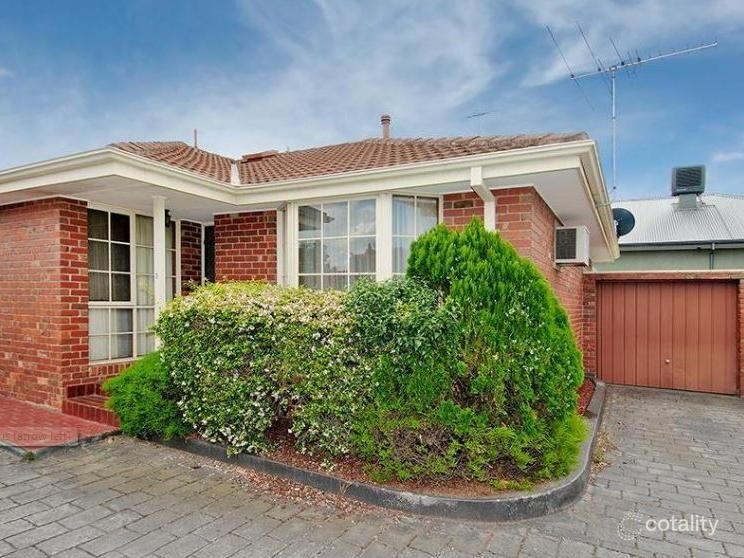 2/2 Banchory St, Essendon, VIC 3040