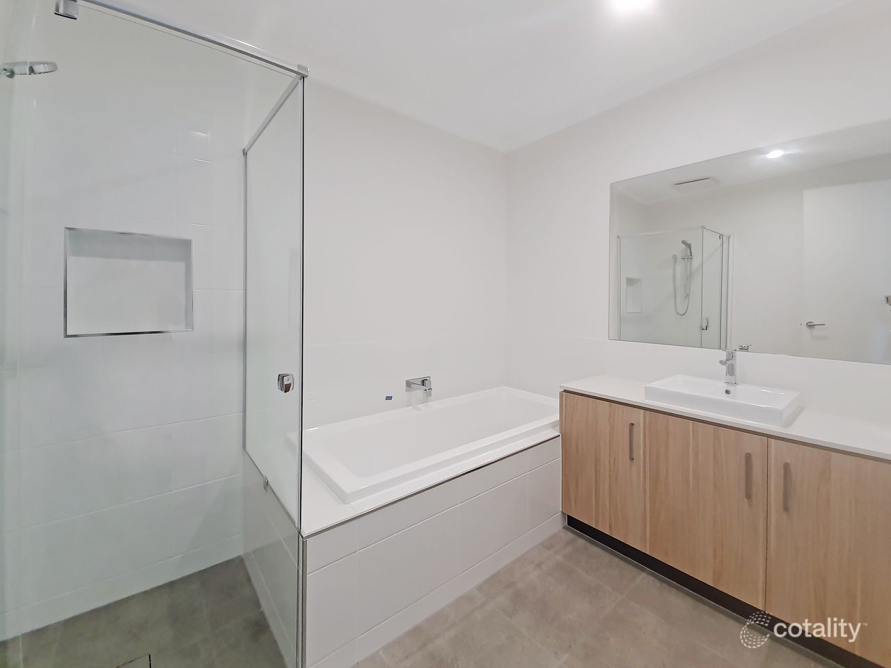 3b Toyne Ave, Hamlyn Heights, VIC 3215