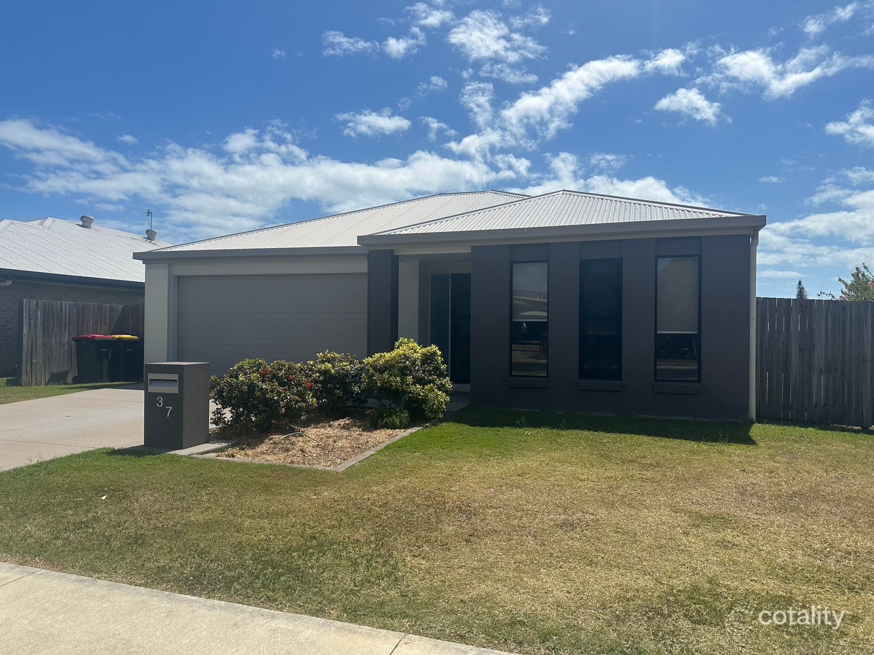 37 Hythe St, Pialba, QLD 4655