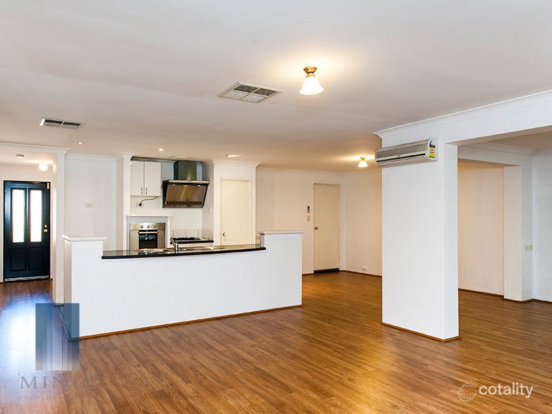 2 Bramley Way, Bibra Lake, WA 6163