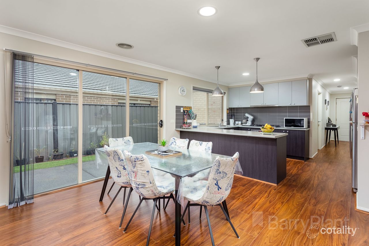 14 Tanner Mews, Point Cook, VIC 3030