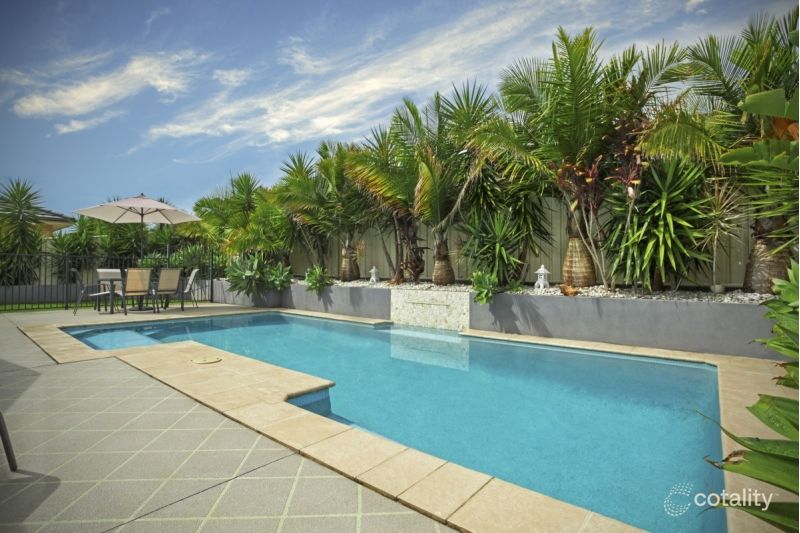 4 Middle Tree Cl, Hamlyn Terrace, NSW 2259