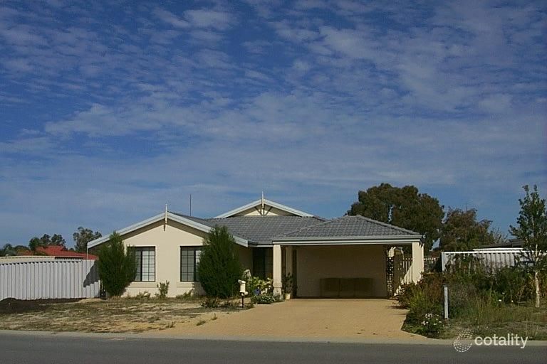 12 Bildjar Cl, South Guildford, WA 6055