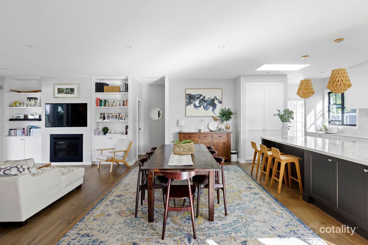 17 Forest Glen Cres, Belrose, NSW 2085