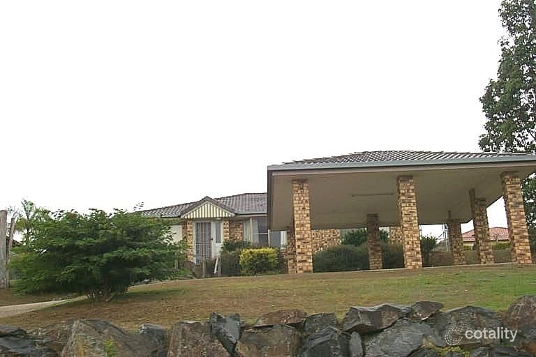 15 Lucy Dr, Edens Landing, QLD 4207