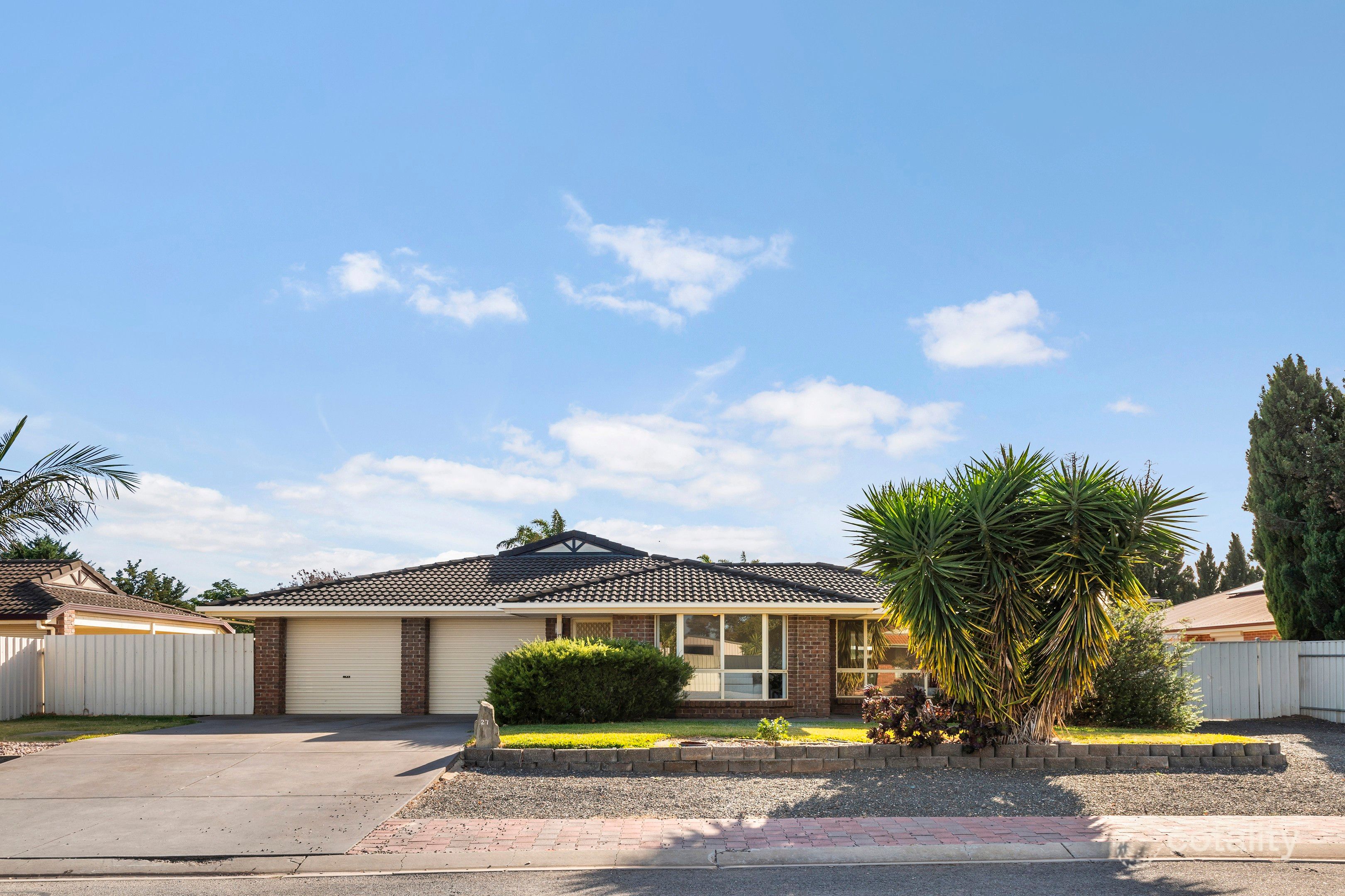 27 Jemalong Cres, Roseworthy, SA 5371