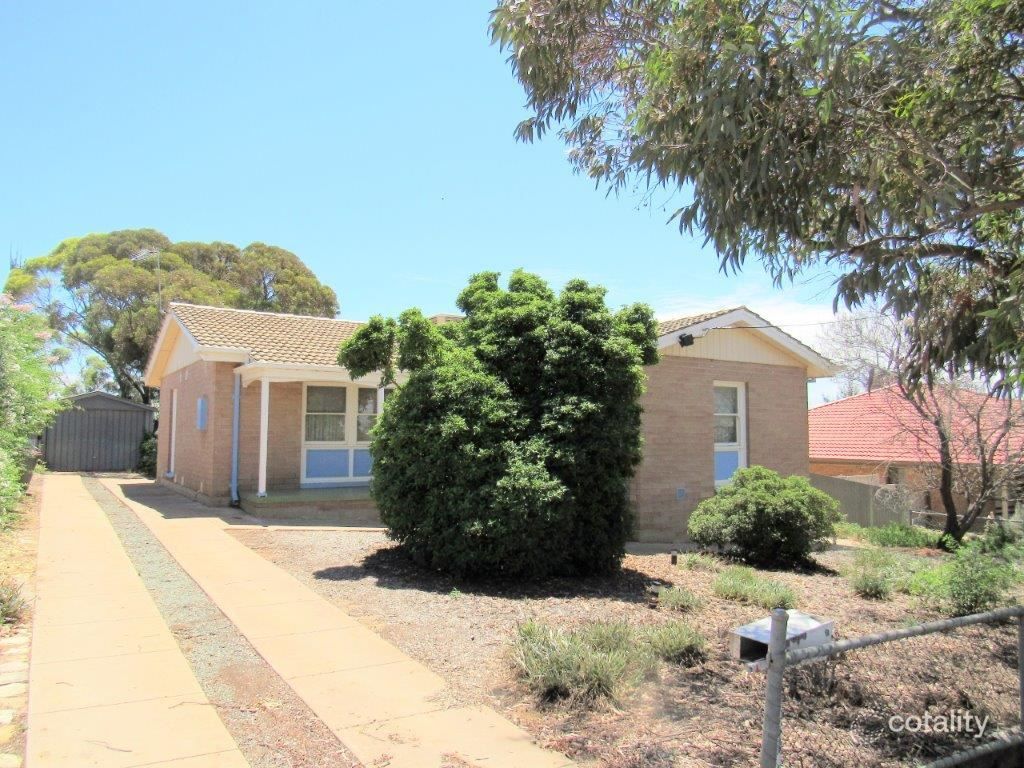 39 Grove St, Peterborough, SA 5422