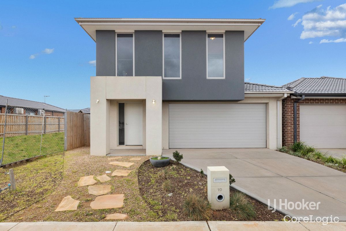 10 Akthar Ave, Rockbank, VIC 3335