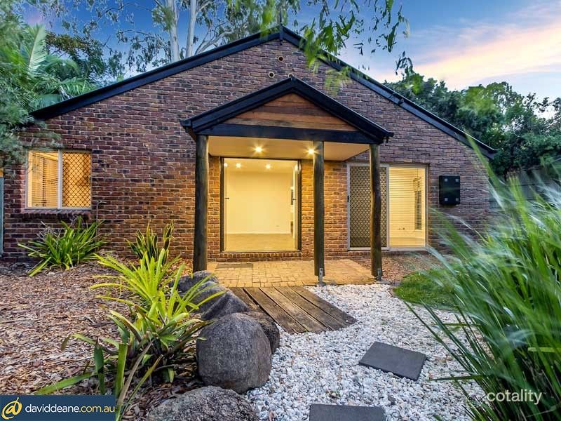 31 Constantia Dr, Petrie, QLD 4502