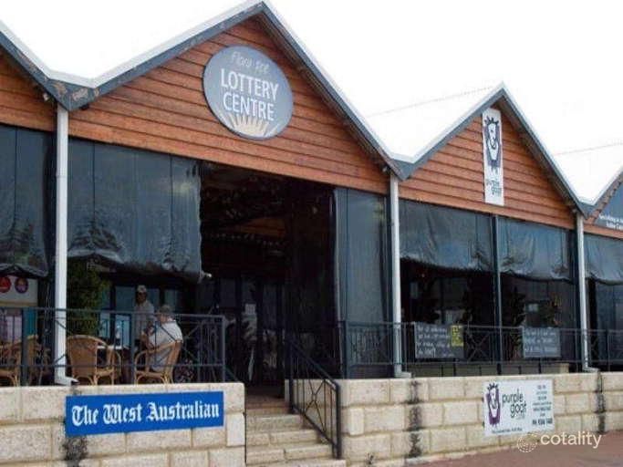 80a Flora Tce, Watermans Bay, WA 6020