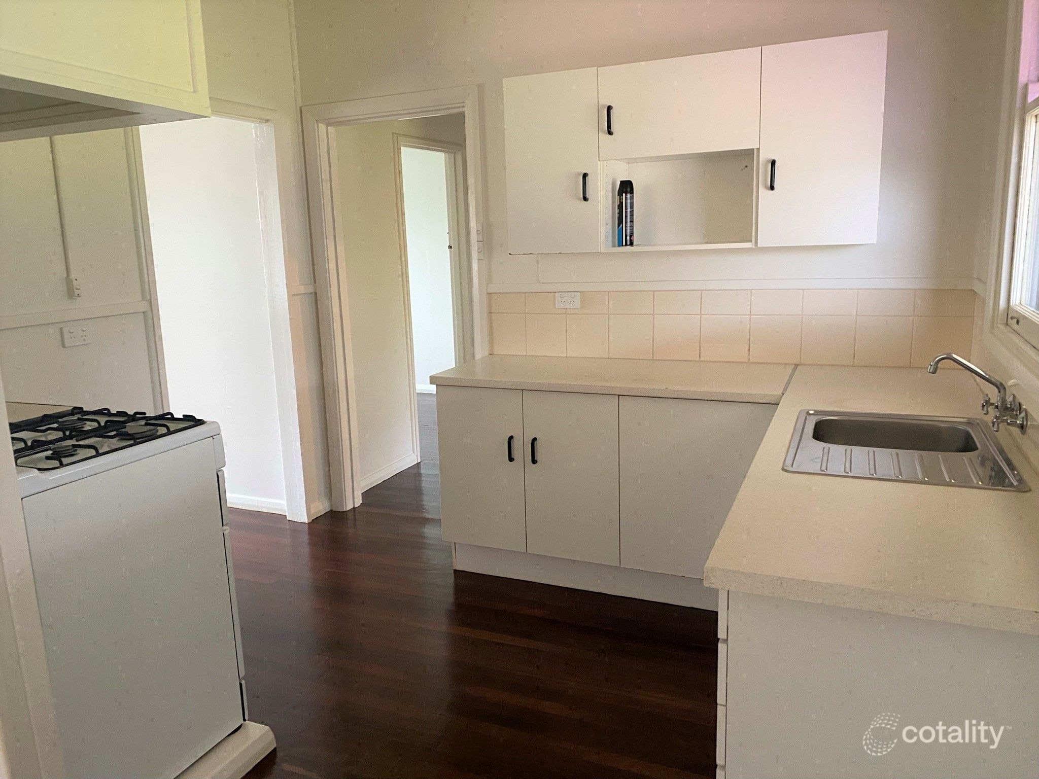 11 Railway Tce, Coonalpyn, SA 5265