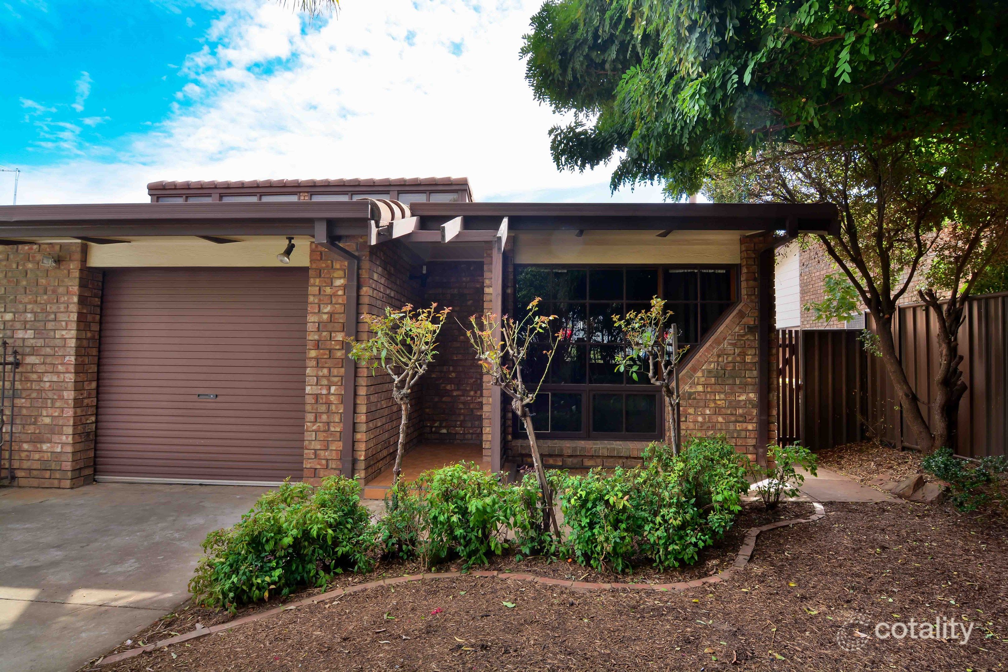 2/1a Ralph St, Sturt, SA 5047